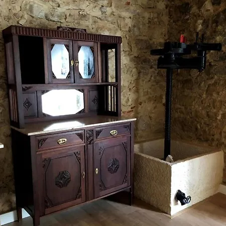 Casinha Da Avó Rosário * Juncal (Leiria)