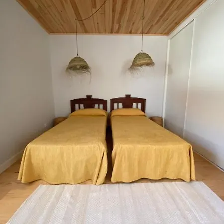 Casinha Da Avó Rosário Juncal (Leiria)